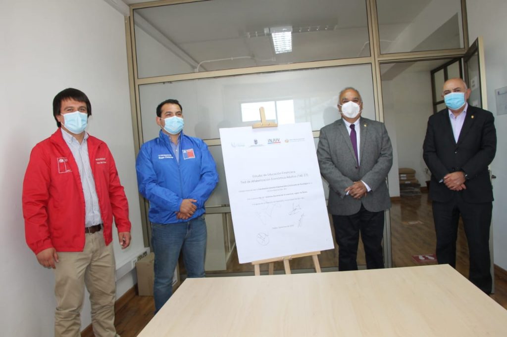 UBB e INJUV levantan caracterización de capacidades financieras de jóvenes de Chillán