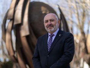 Dr. Benito Umaña inscribe su candidatura para liderar un nuevo período de la rectoría de la Universidad del Bío-Bío